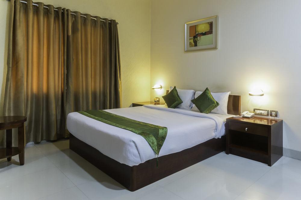 Oyo Townhouse 9 Hitech City Hyderabad Exteriör bild