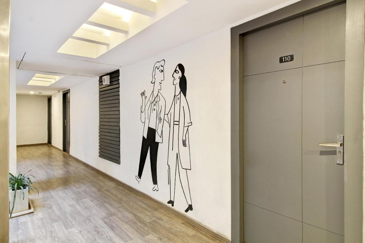 Oyo Townhouse 9 Hitech City Hyderabad Exteriör bild