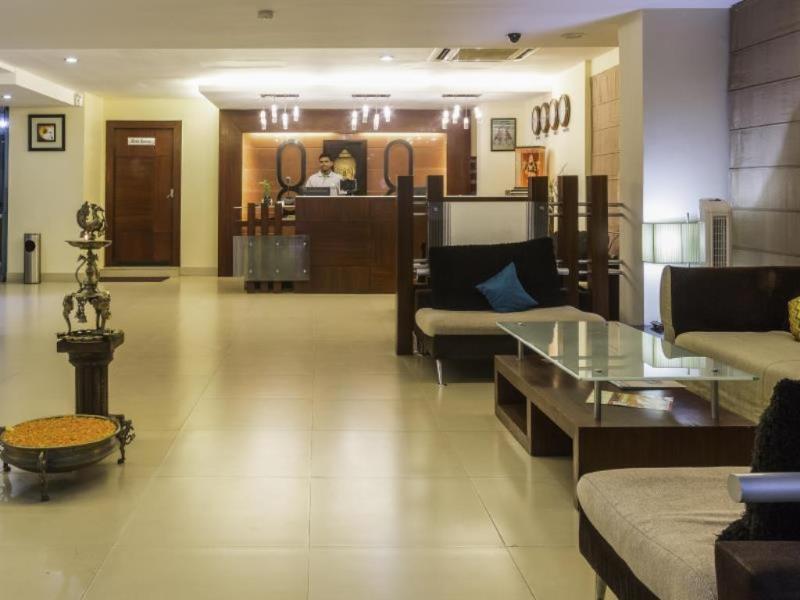 Oyo Townhouse 9 Hitech City Hyderabad Exteriör bild
